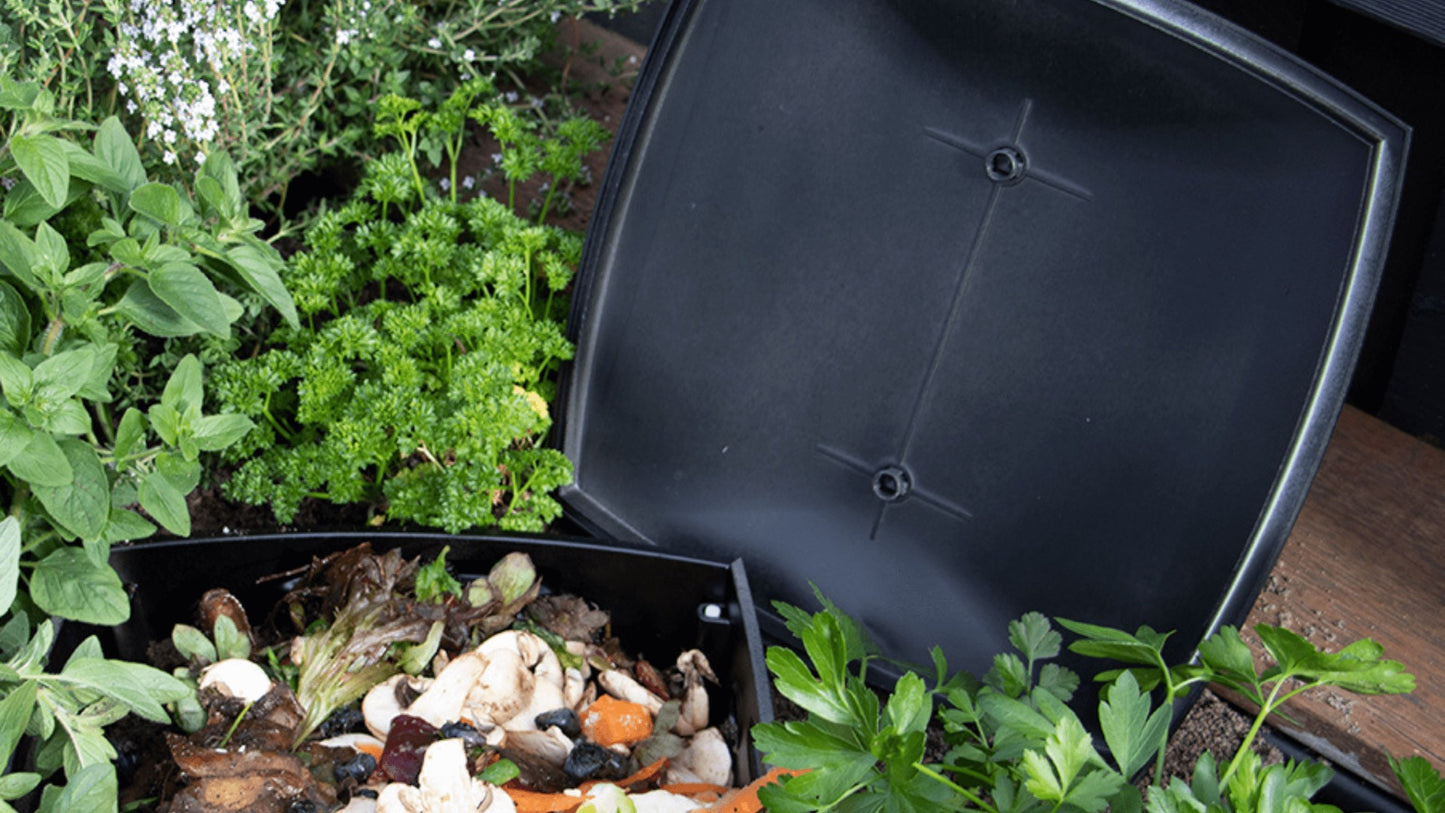 Worm It All worm composter in use