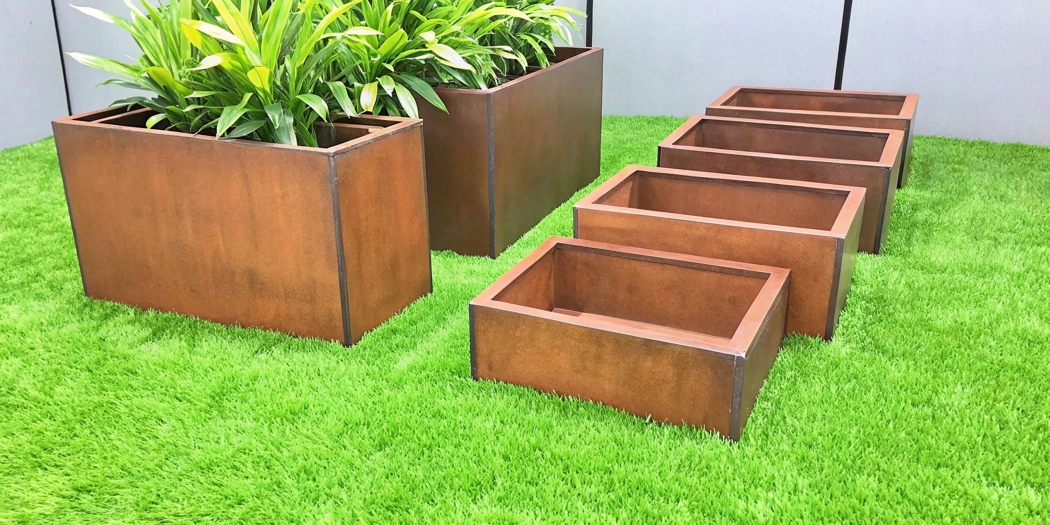 Best Planter Box Material? 6 Options Ranked
