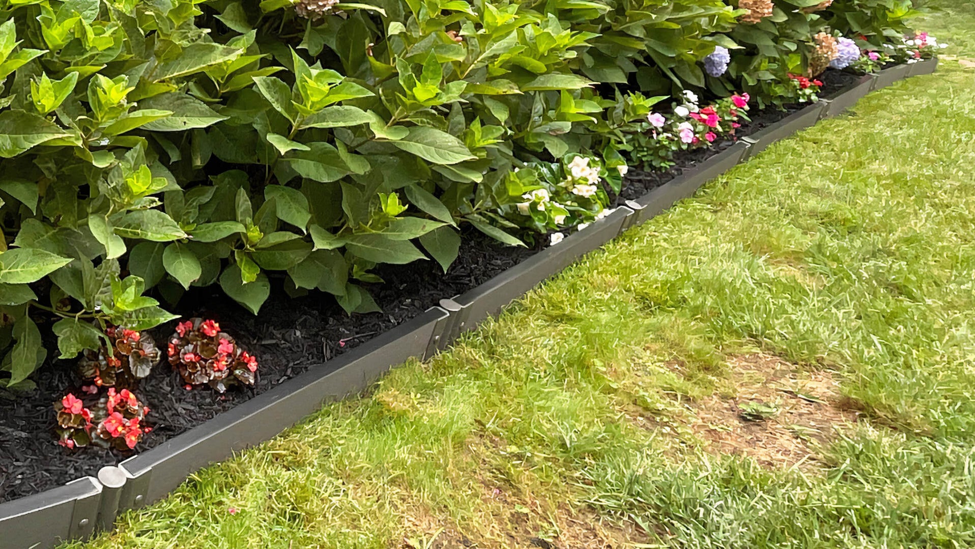 Tool Free Straight Landscape Edging Kit — Frame It All